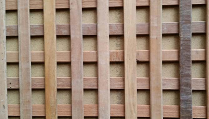 Hardwood 40mm square lattice